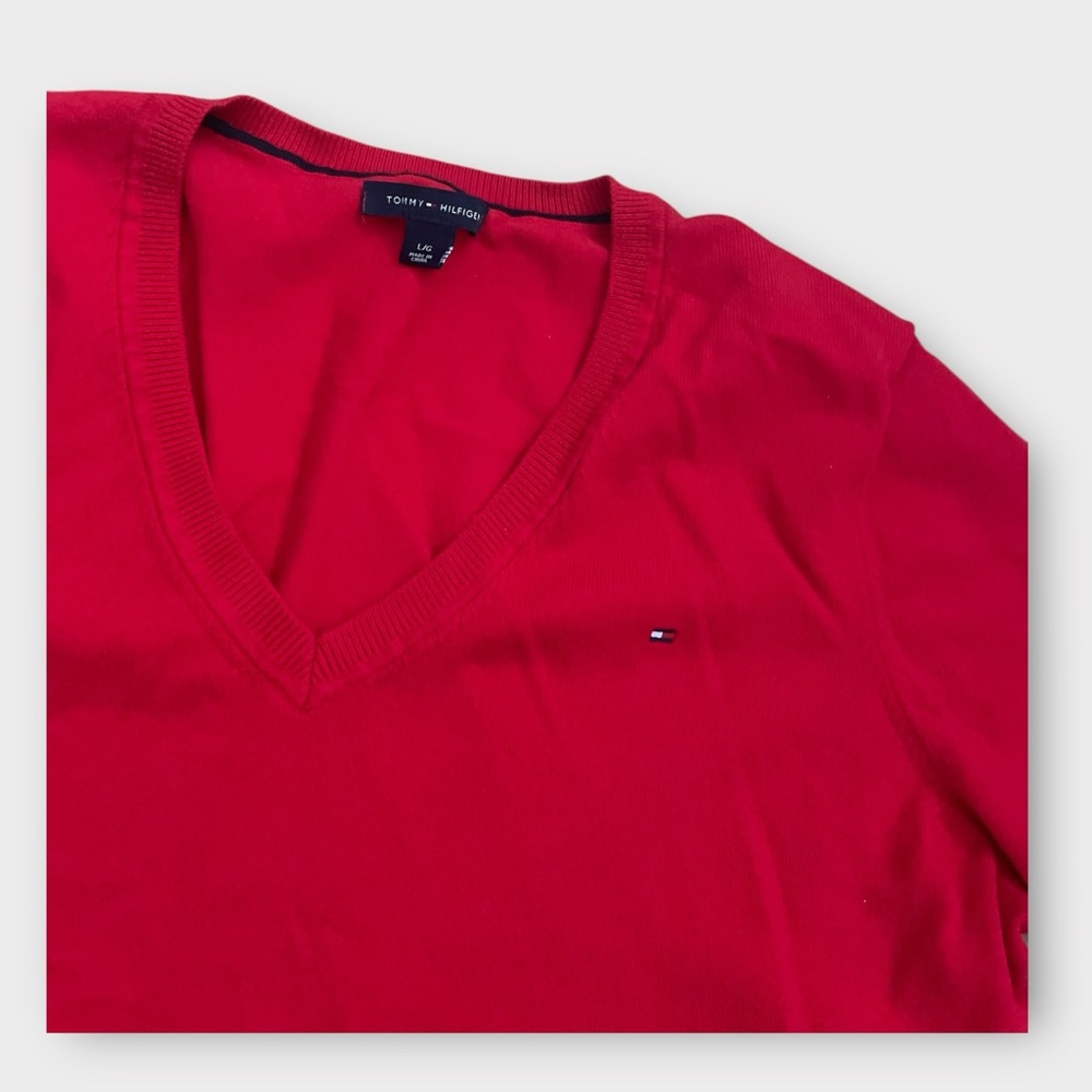 Tommy Hilfiger Ladies V neck Sweater